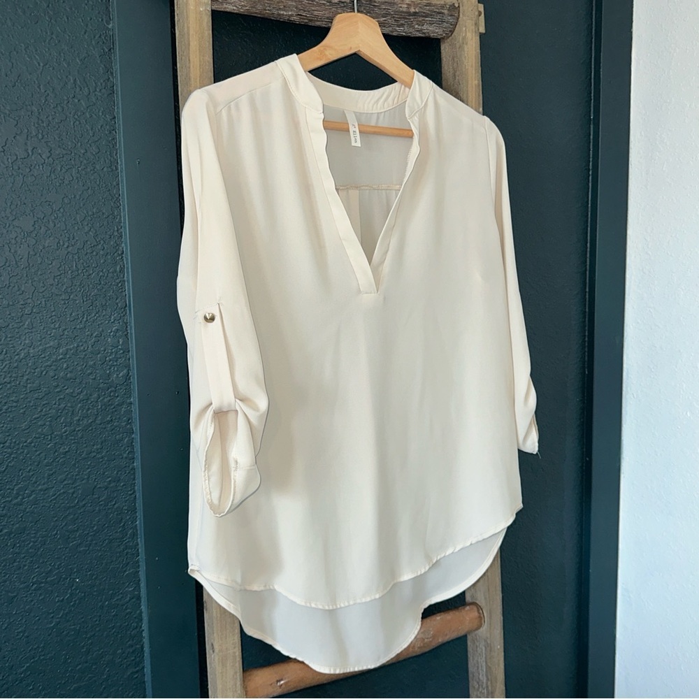 A+ Ellen Cream Blouse with V-Neck Gold Cuff Studs Quarter Sleeve Women’s Small